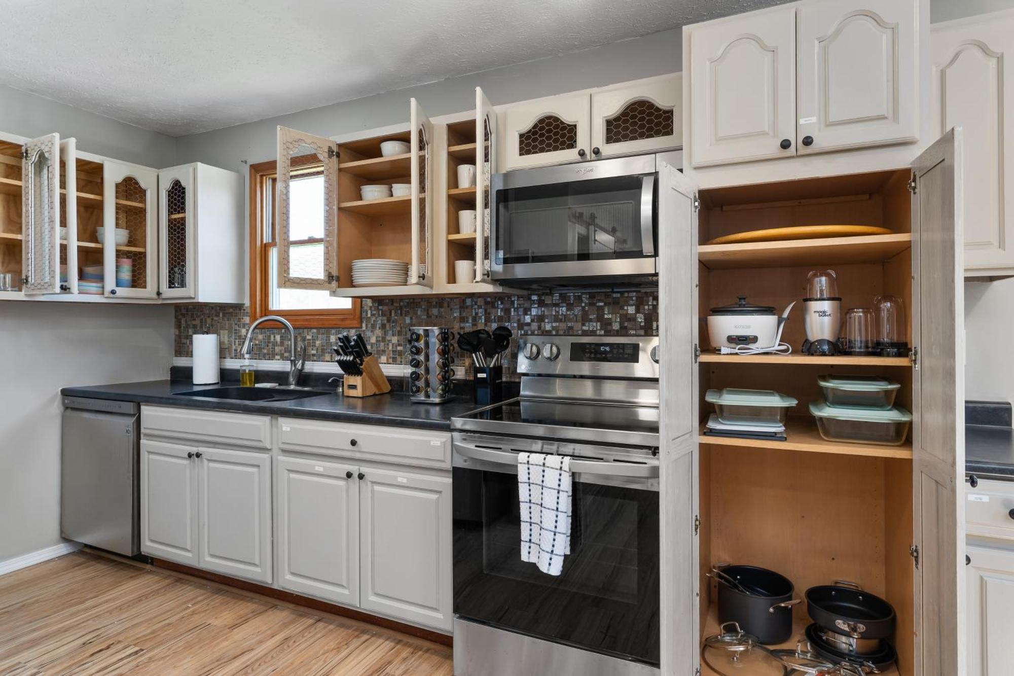 Spacious Cabin Near Hocking Hills And Caves With Hot Tub And Firepit Laurelville المظهر الخارجي الصورة