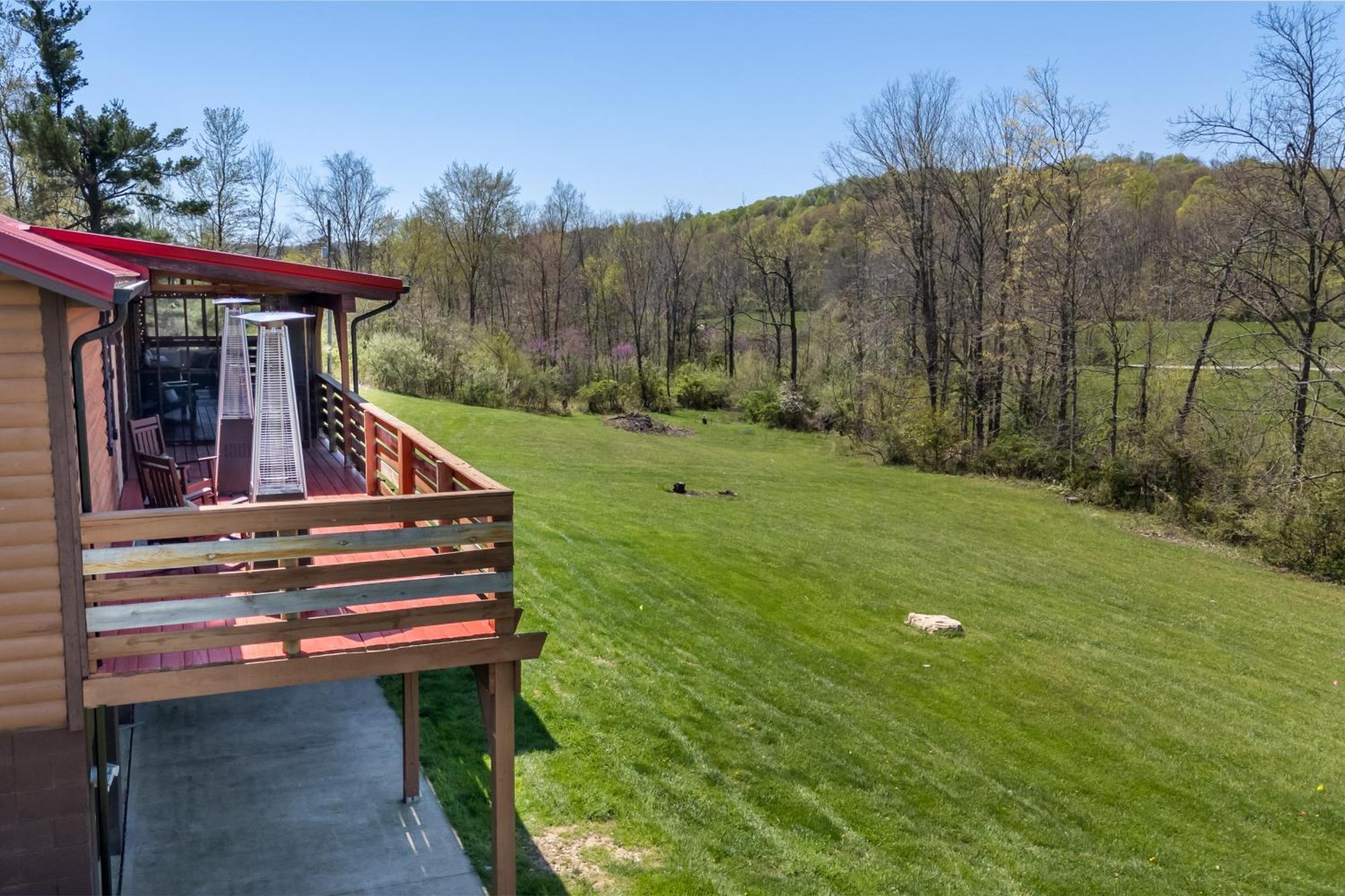 Spacious Cabin Near Hocking Hills And Caves With Hot Tub And Firepit Laurelville المظهر الخارجي الصورة